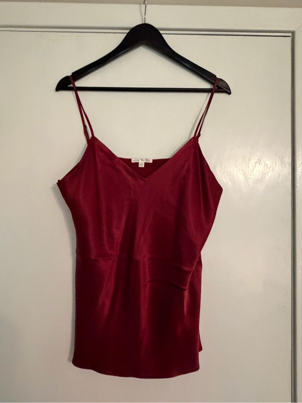 Nine Britton Burgundy Red Satin V-Neck Camisole Top L